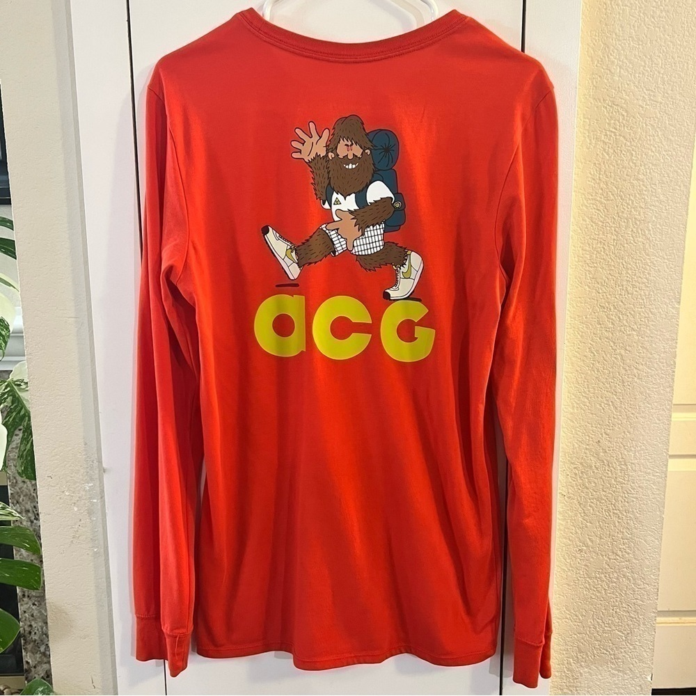 LIMITED Nike ACG Hiking Long Sleeve Tee Size Small Red Gorpcore - Picture 3 of 6